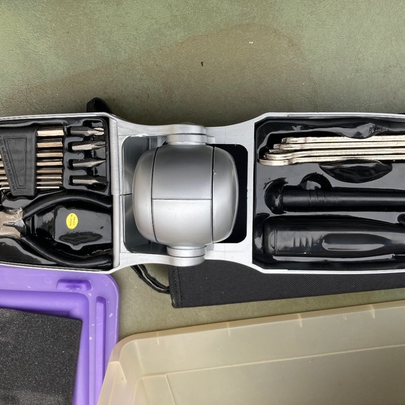 Multi-Tool Kit New in Box - Picture 1 of 6